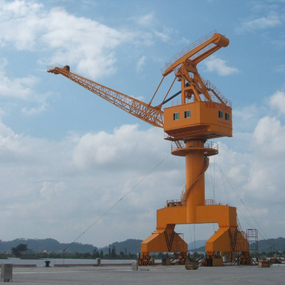 Mobile Harbor Shipyard Container Jib Luffing Dock Portal Crane 80t