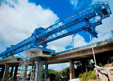 500T پرتو پرتاب جرثقیل پل ساختمانی جرثقیل 30 - 55 متر دهانه 50 متر حداکثر ارتفاع بلند کردن